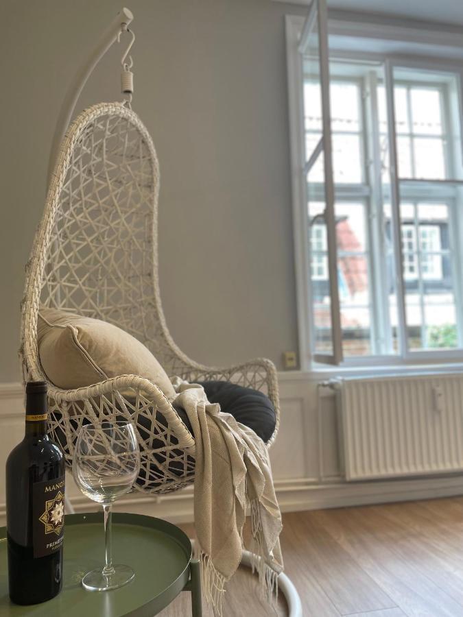 Ferienwohnung Marzipan - Im Herzen Der Altstadt, Historisches Gebaeude Mit Modernem Ambiente, W-Lan Lübeck Eksteriør billede